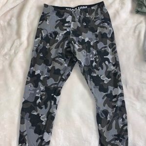 Nike full length camo leggings